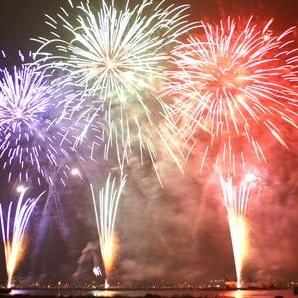 まだ夏は終わらない！諏訪湖花火情報